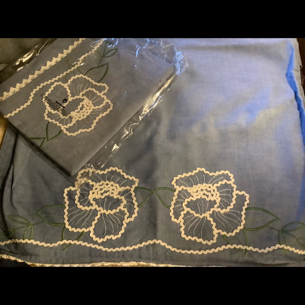 NWT The Company Store Chambray Pillow Cases
